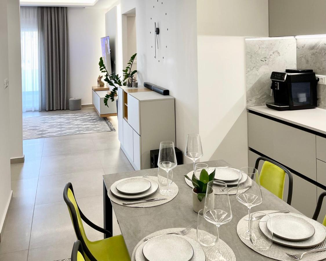 White House Kokas Luxury Apartments เกรมาสตี ภายนอก รูปภาพ