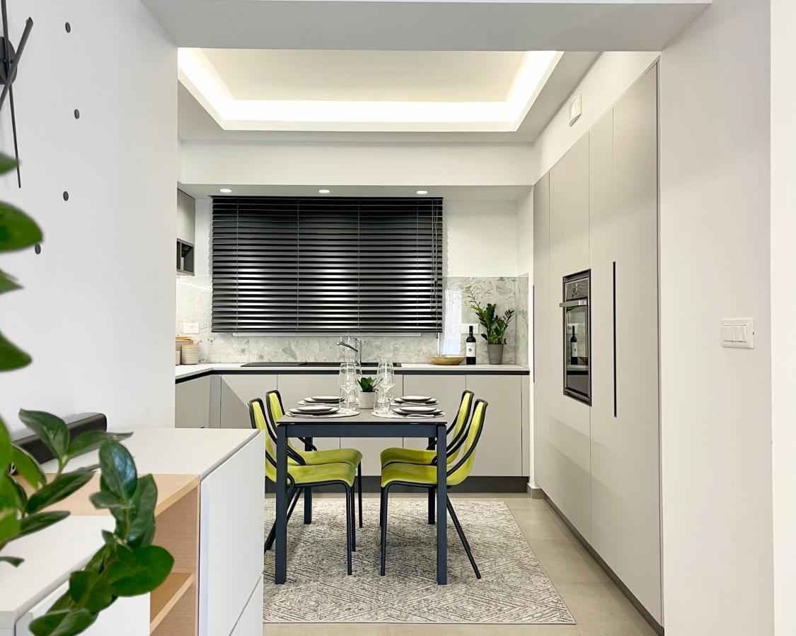 White House Kokas Luxury Apartments เกรมาสตี ภายนอก รูปภาพ