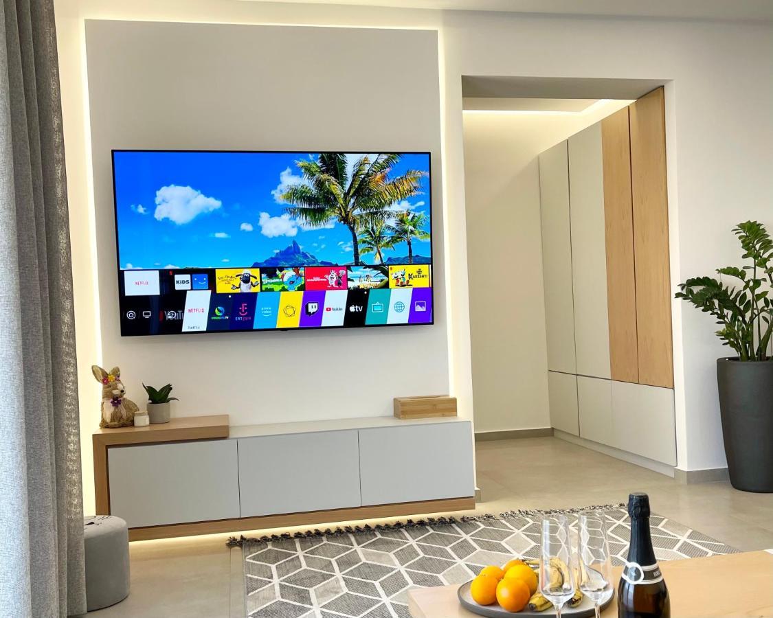 White House Kokas Luxury Apartments เกรมาสตี ภายนอก รูปภาพ