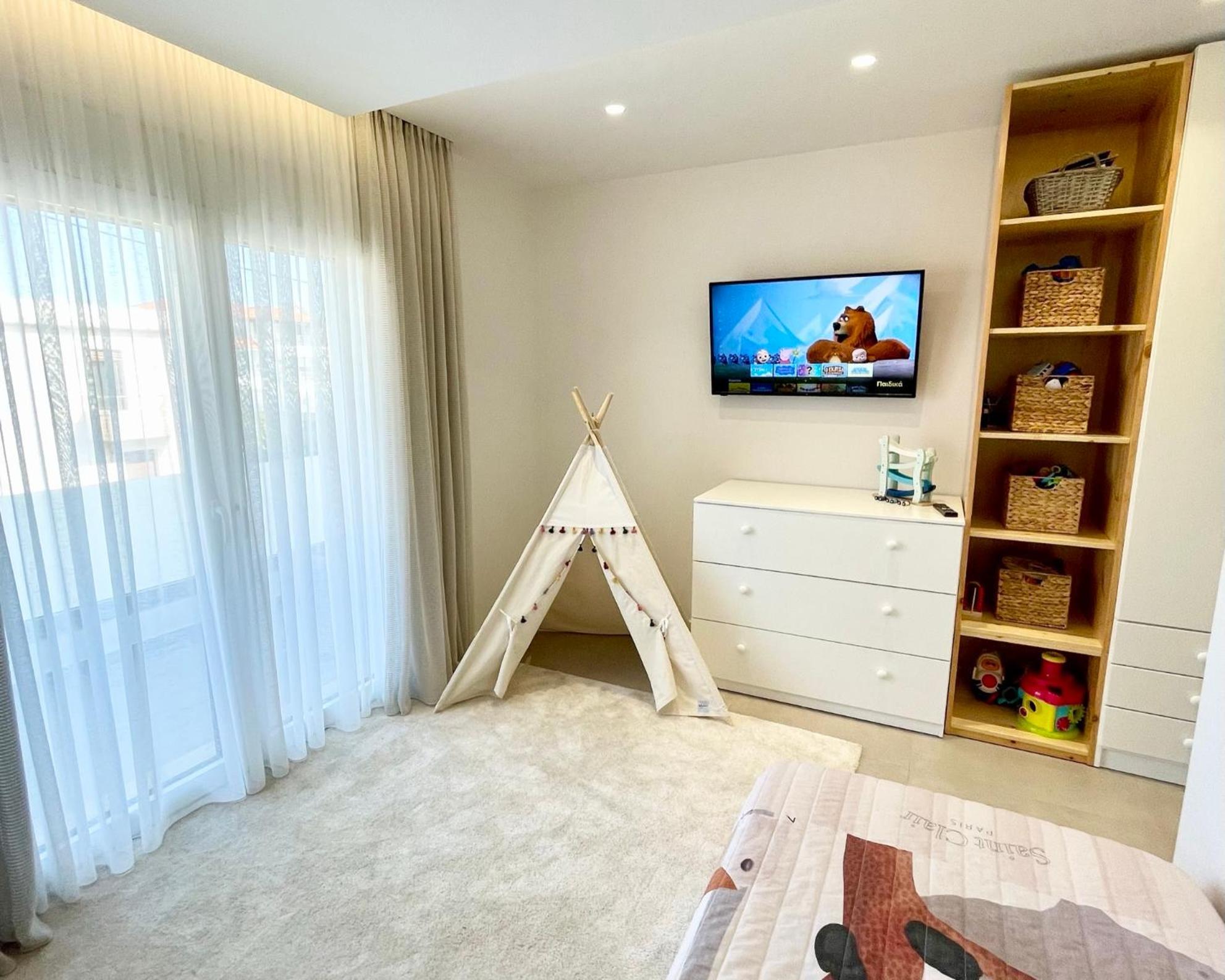 White House Kokas Luxury Apartments เกรมาสตี ภายนอก รูปภาพ